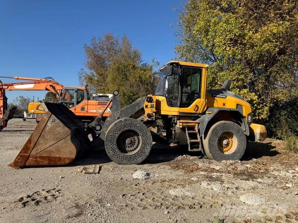 Volvo L90H لوادر بعجل