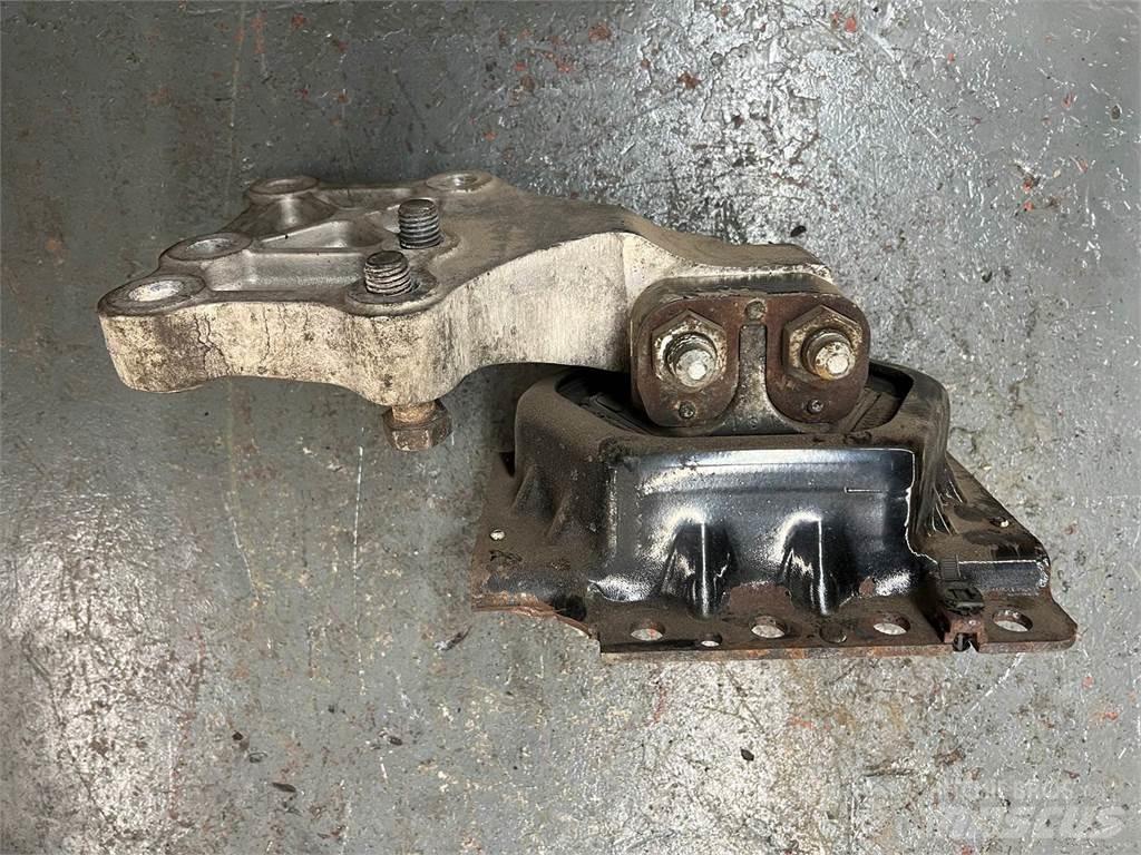 Volvo Mack محركات