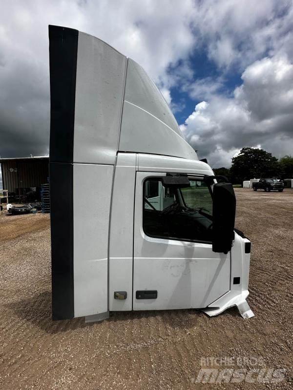 Volvo VNL مكونات أخرى