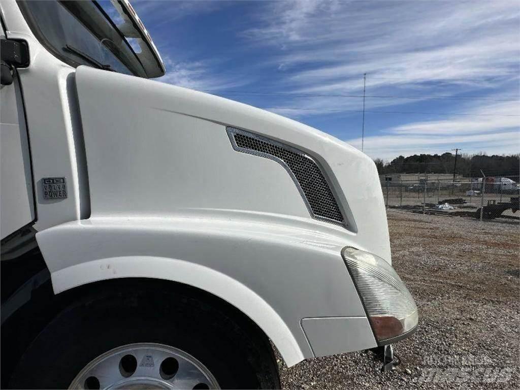 Volvo VNL مكونات أخرى