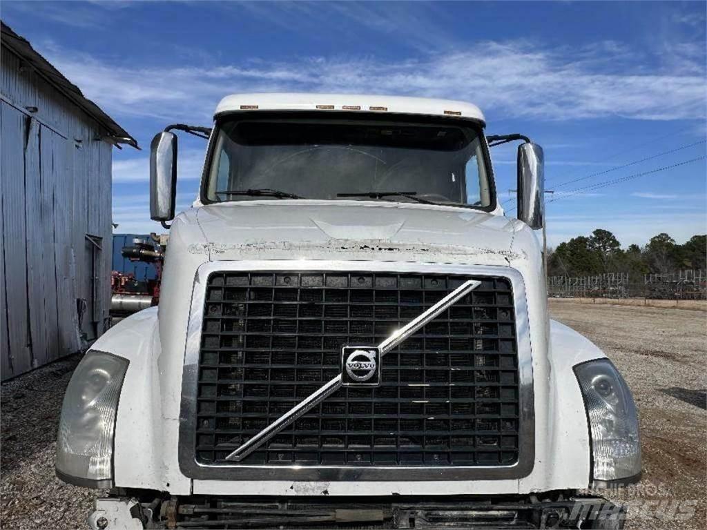 Volvo VNL مكونات أخرى