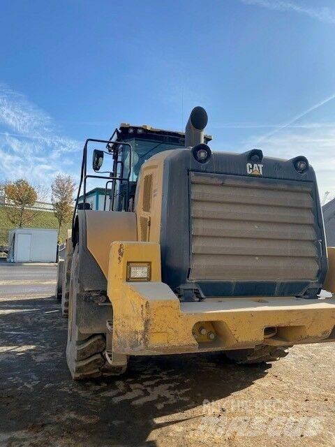 CAT 972 M XE لوادر بعجل