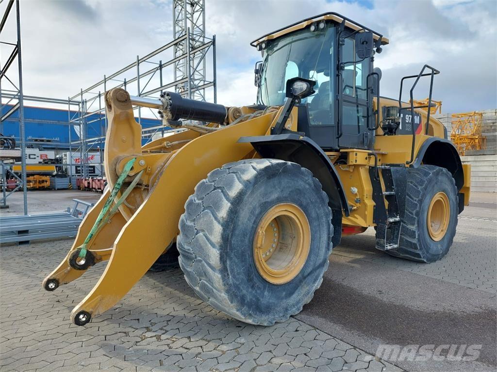CAT 972MXE لوادر بعجل