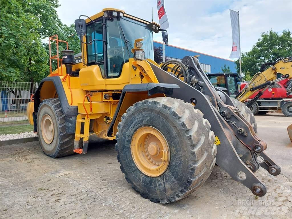 Volvo L 180H لوادر بعجل