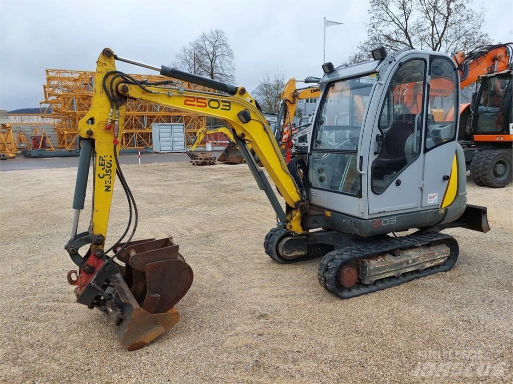 Wacker Neuson 2503RD حفارات زحافة