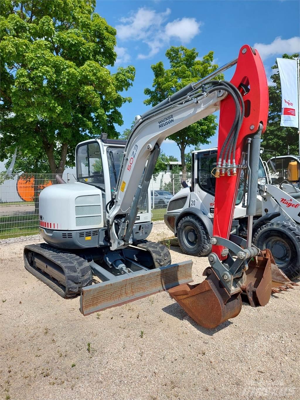 Wacker Neuson 50Z3 حفارات زحافة