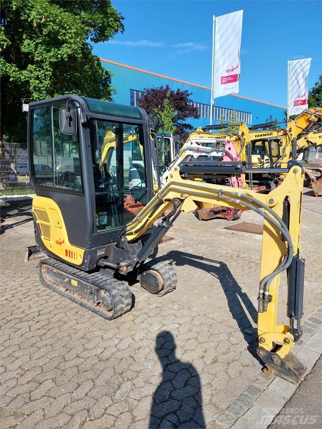 Yanmar SV16 حفارات زحافة