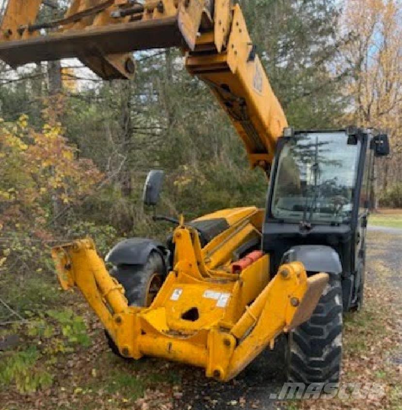 JCB 532 مناولات متداخلة