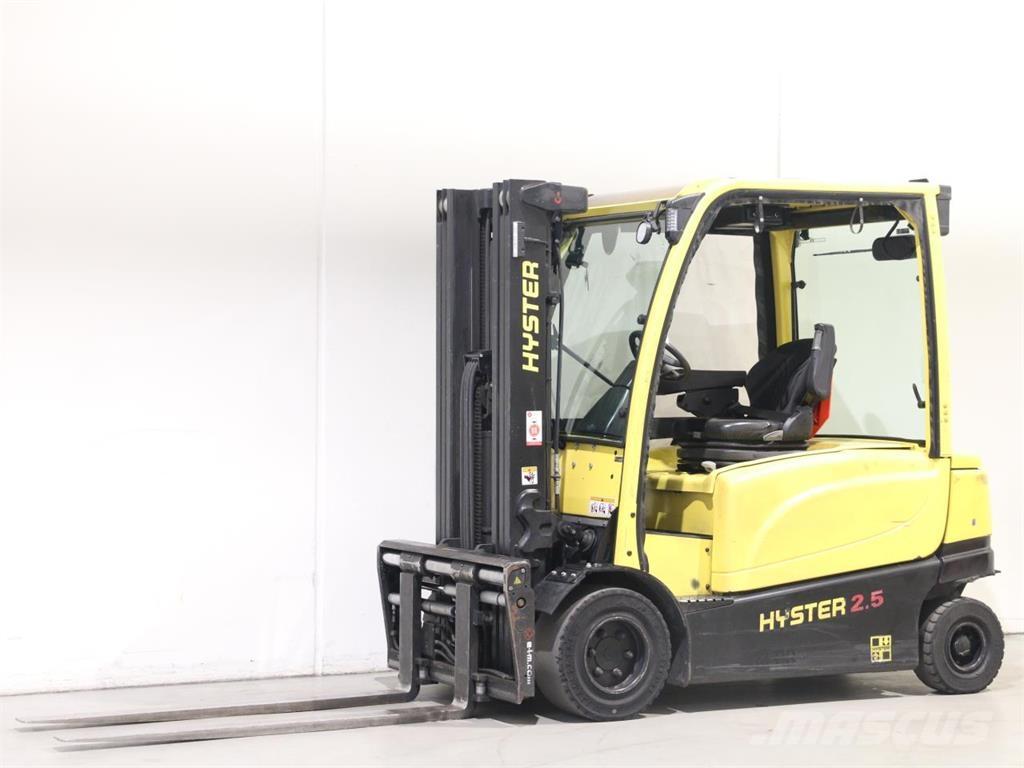 Hyster J2,5XN شاحنات ذات رافعات شوكية تعمل بالكهرباء