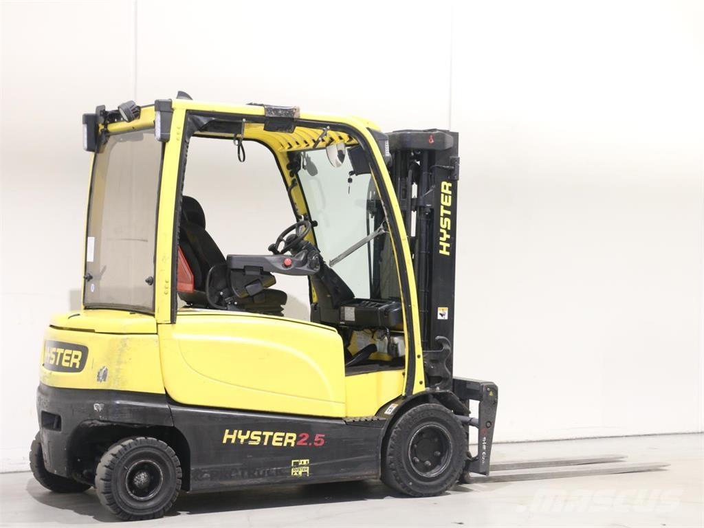 Hyster J2,5XN شاحنات ذات رافعات شوكية تعمل بالكهرباء