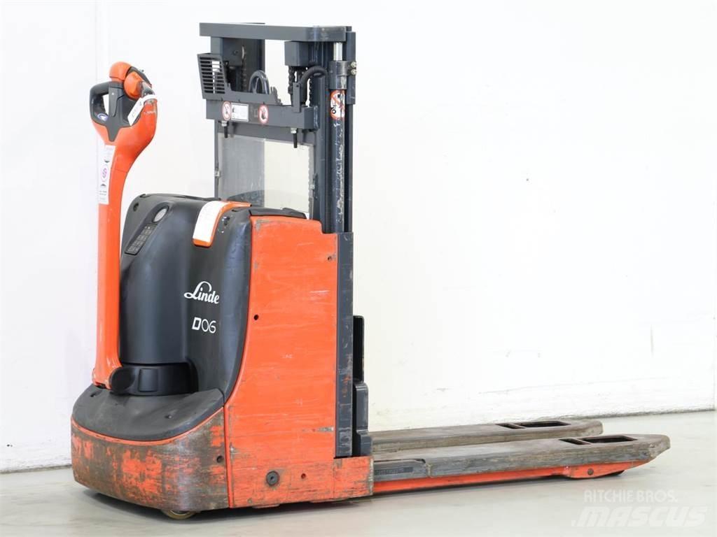 Linde D06/1160 معدات التكديس الجوالة