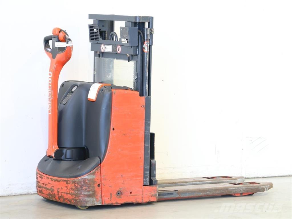 Linde D06/1160 معدات التكديس الجوالة