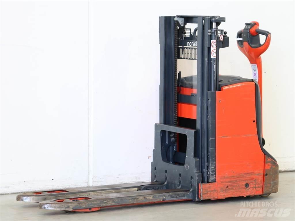 Linde D08/1160 معدات التكديس الجوالة