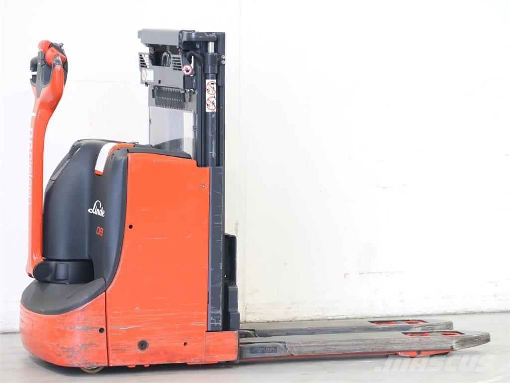 Linde D08/1160 معدات التكديس الجوالة