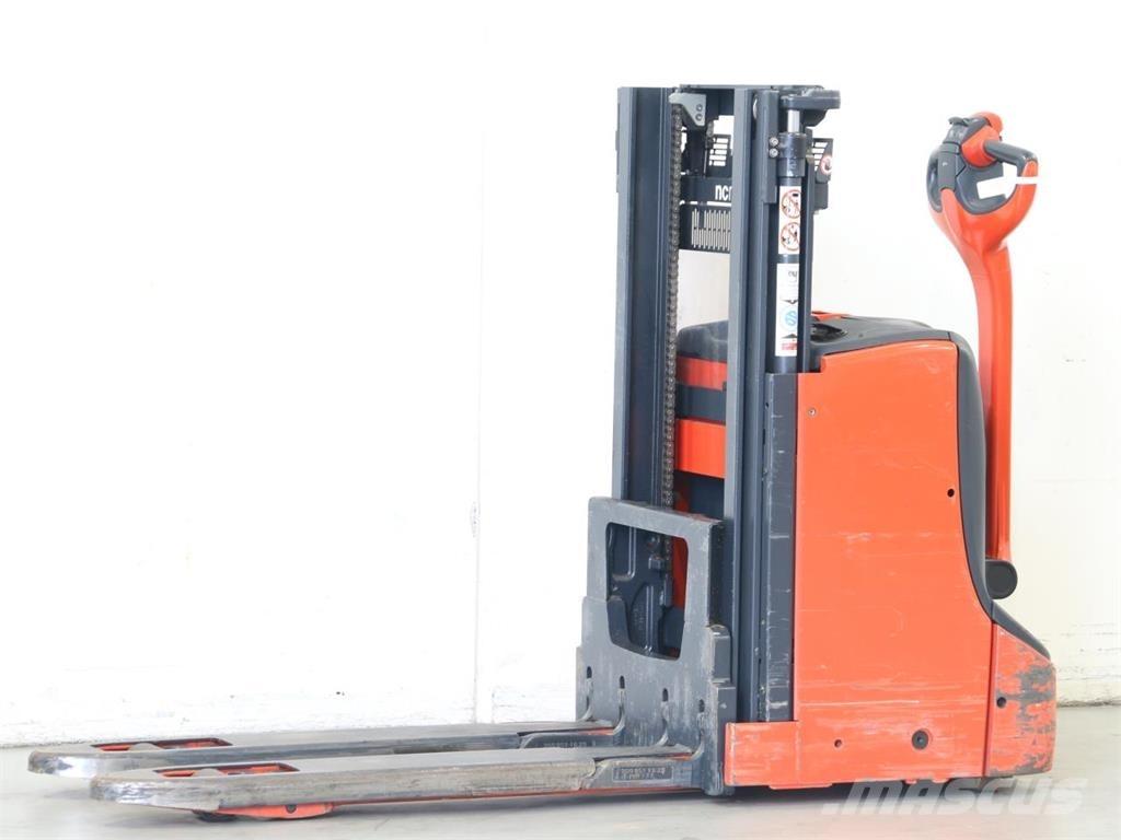 Linde D08/1160 معدات التكديس الجوالة