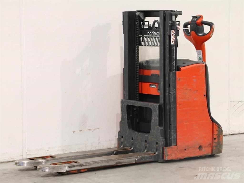 Linde D08/1160 معدات التكديس الجوالة