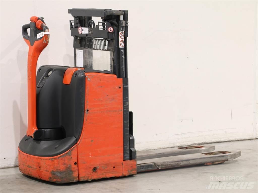 Linde D08/1160 معدات التكديس الجوالة