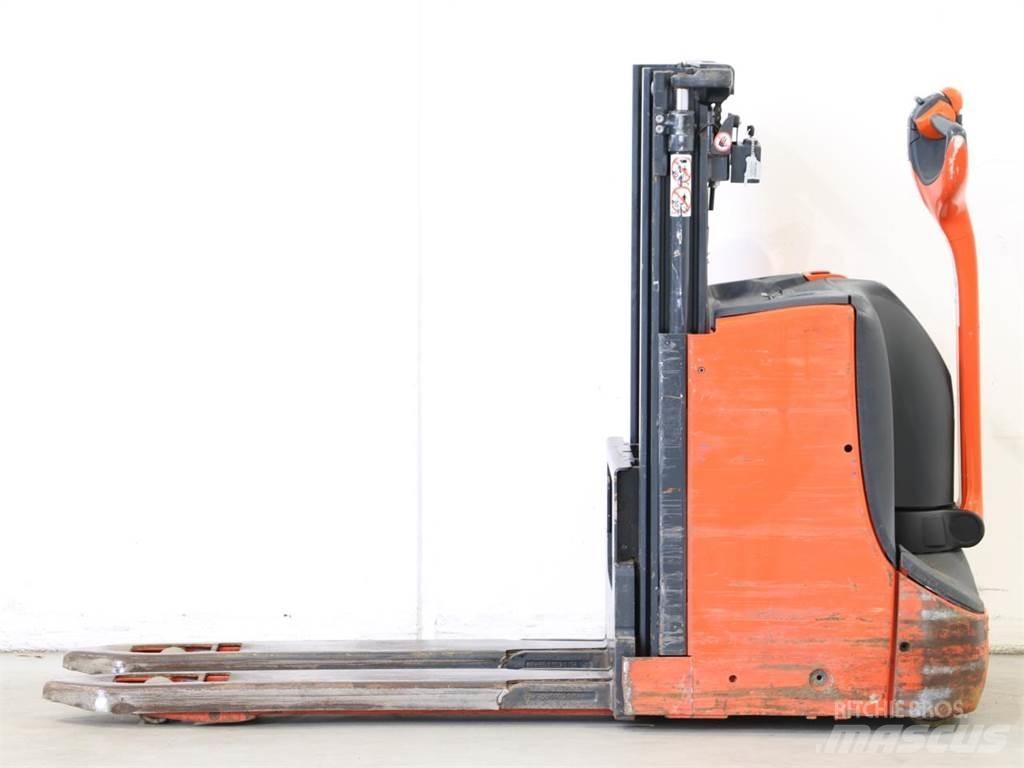 Linde D08/1160-00 معدات التكديس الجوالة
