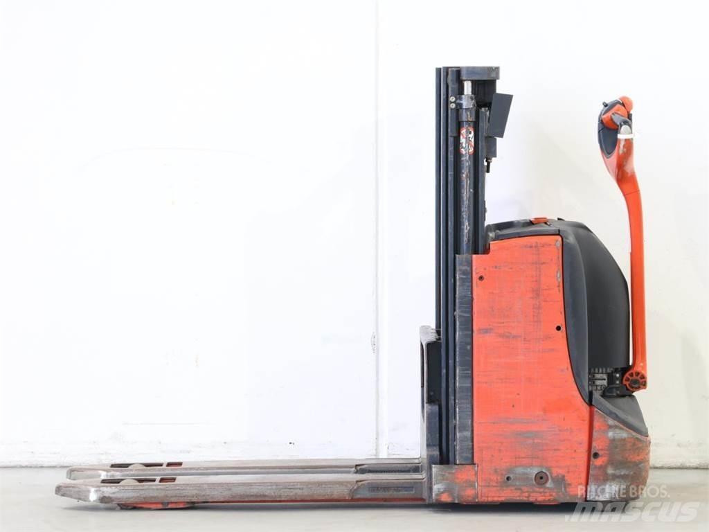 Linde D08/1160-00 معدات التكديس الجوالة