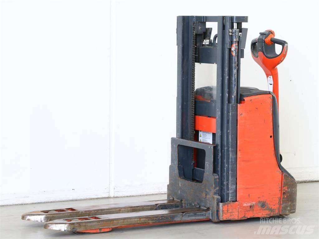 Linde D08/1160-00 معدات التكديس الجوالة