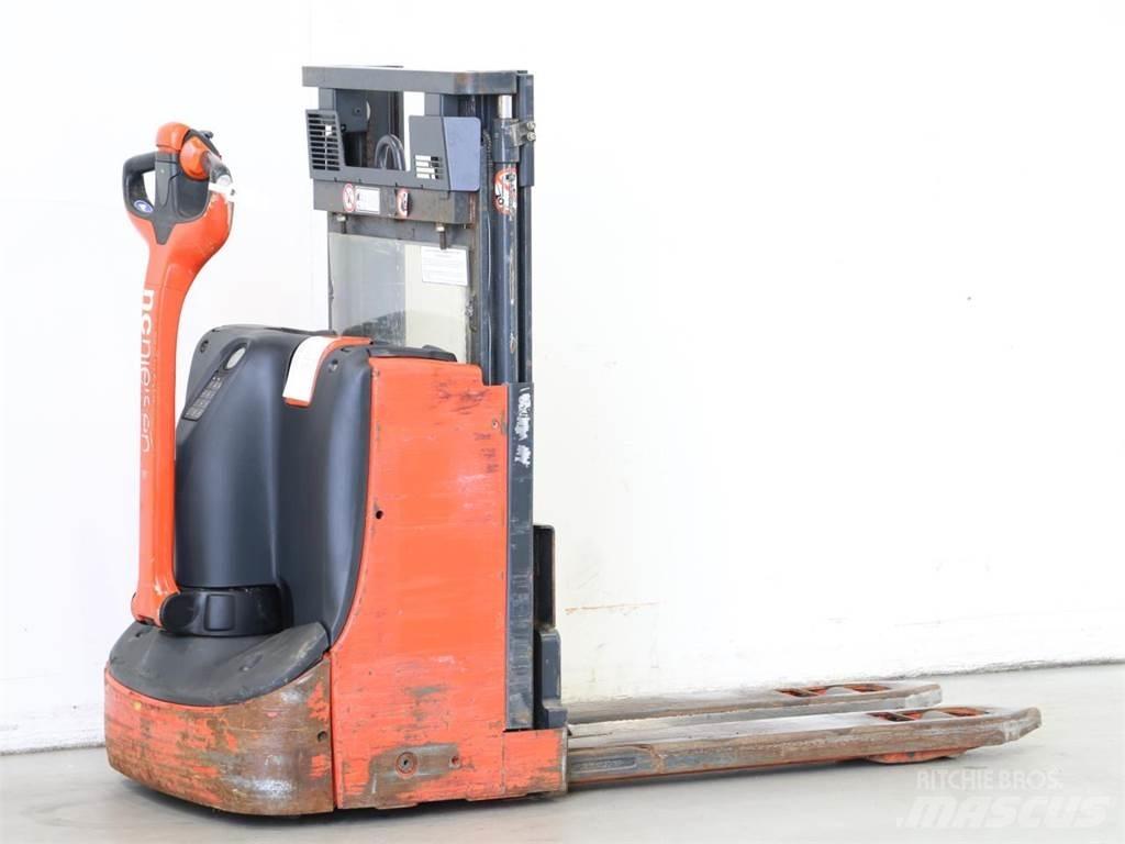 Linde D08/1160-00 معدات التكديس الجوالة