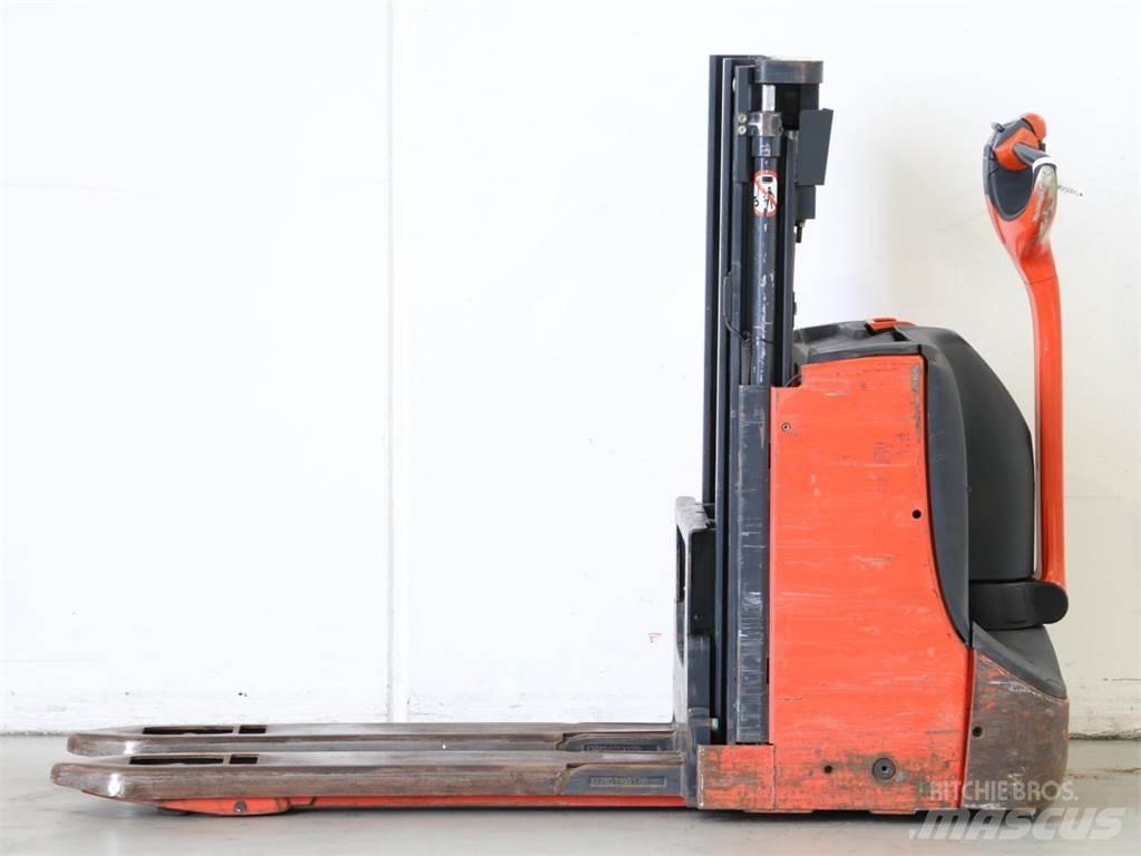 Linde D08/1160-00 معدات التكديس الجوالة