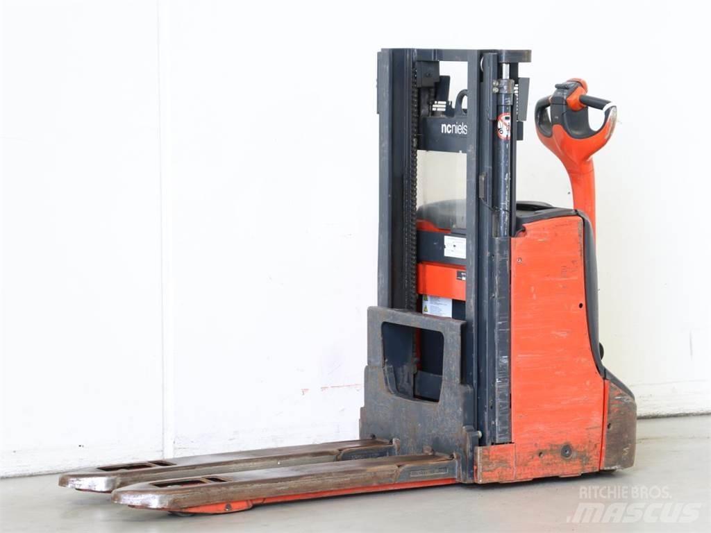 Linde D08/1160-00 معدات التكديس الجوالة