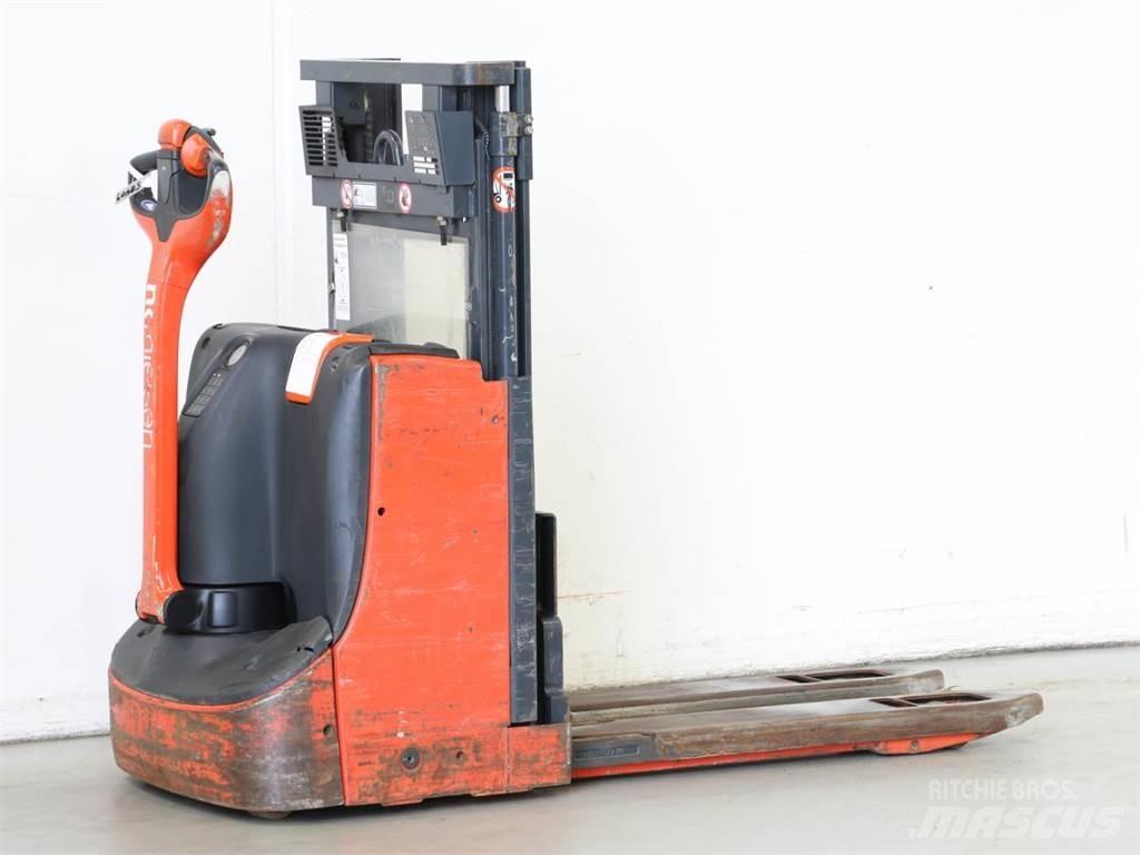 Linde D08/1160-00 معدات التكديس الجوالة