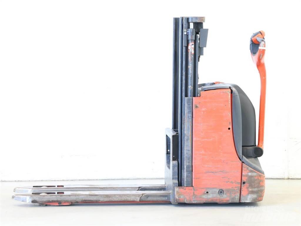 Linde D08/1160-00 معدات التكديس الجوالة