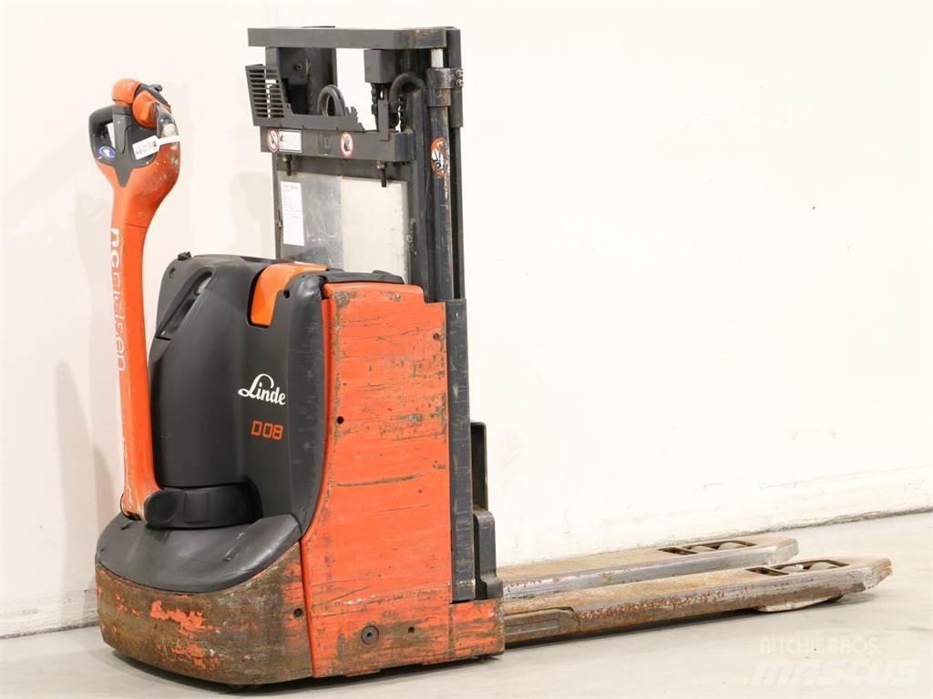 Linde D08/1160-00 معدات التكديس الجوالة