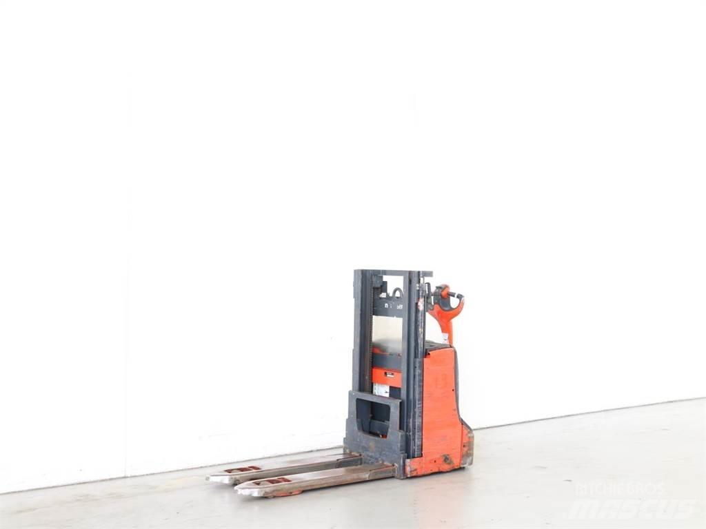 Linde D08/1160-00 معدات التكديس الجوالة