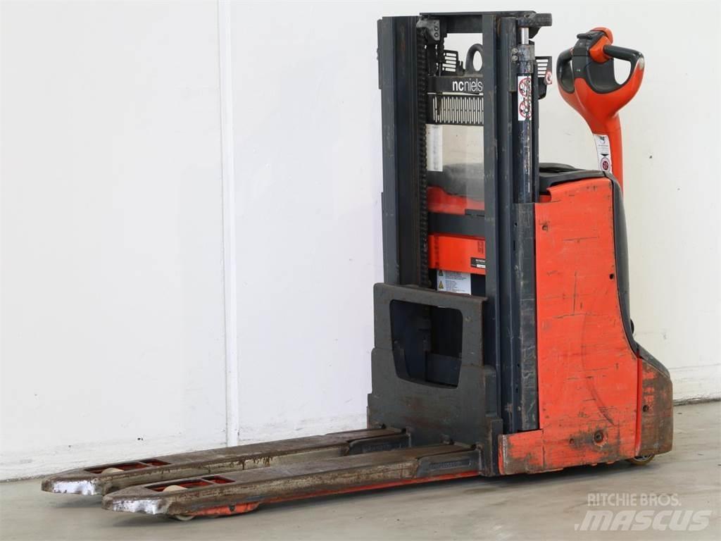 Linde D08/1160-00 معدات التكديس الجوالة