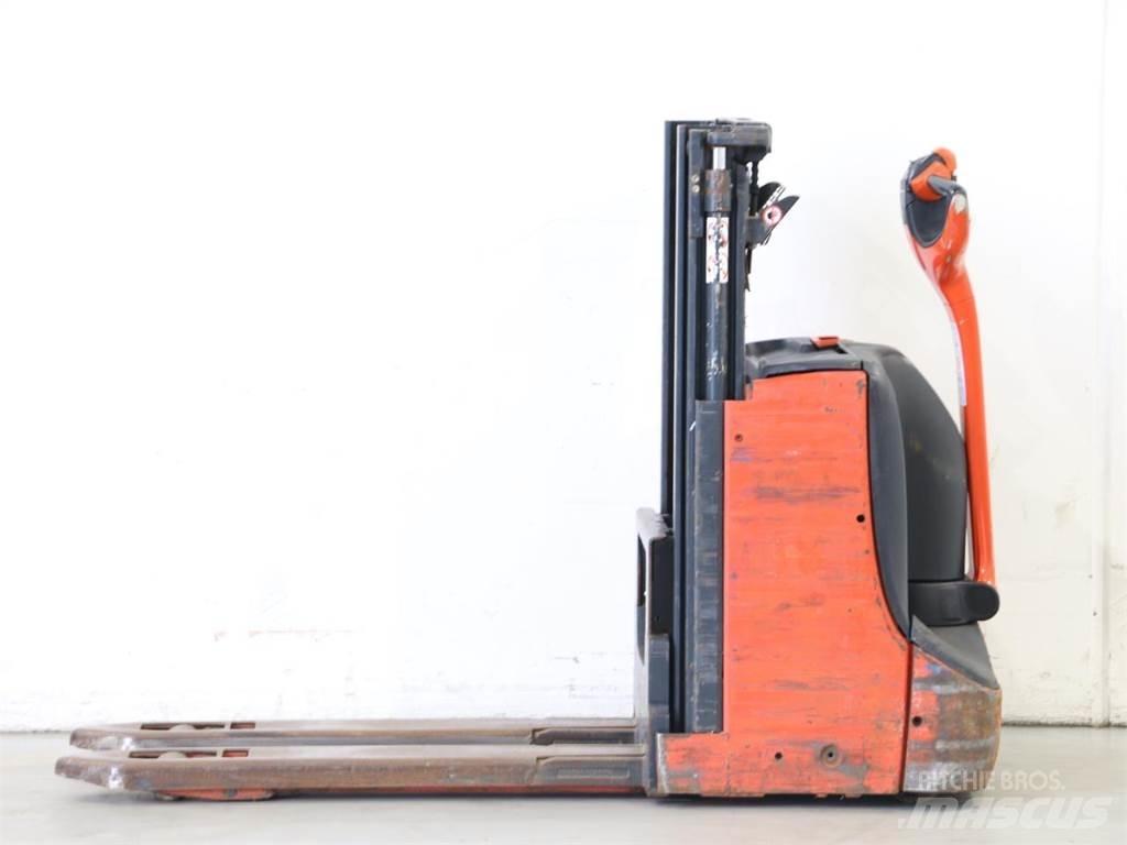 Linde D08/1160-00 معدات التكديس الجوالة