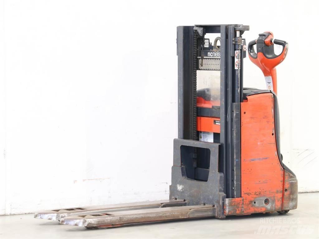Linde D08/1160-00 معدات التكديس الجوالة