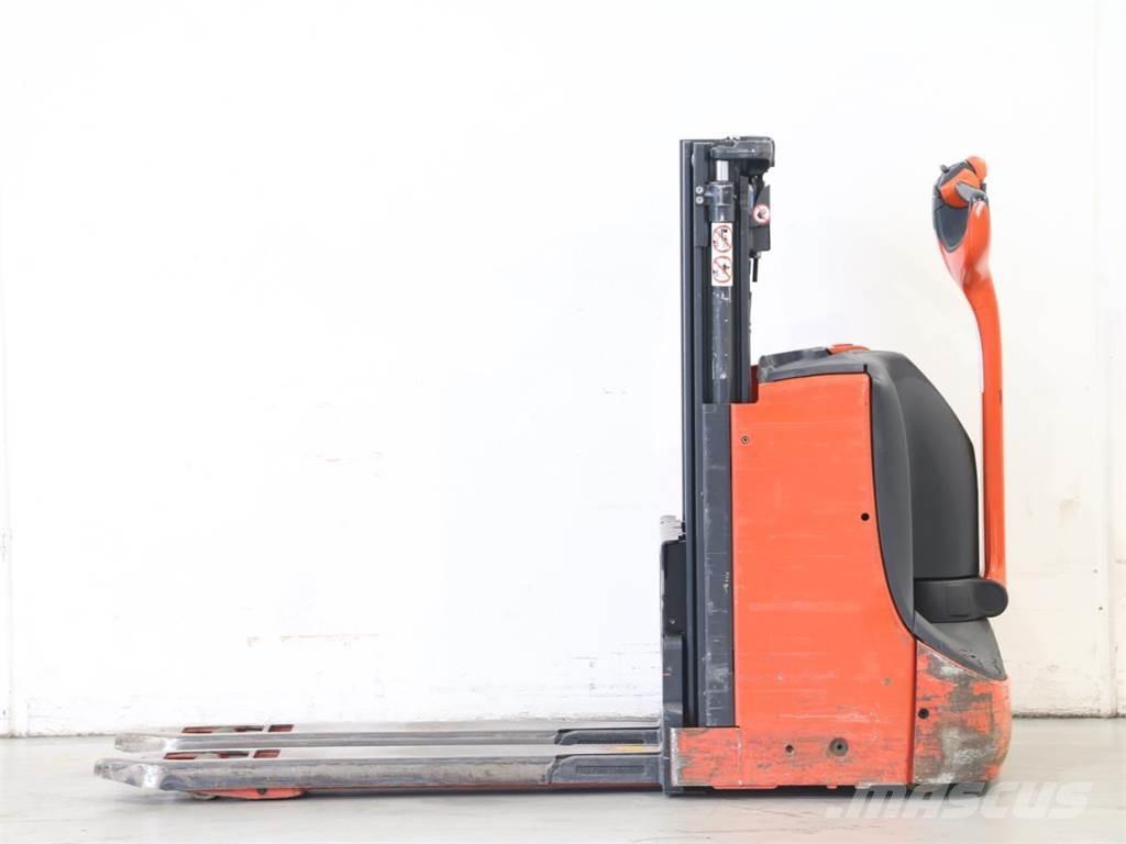 Linde D08/1160-00 معدات التكديس الجوالة