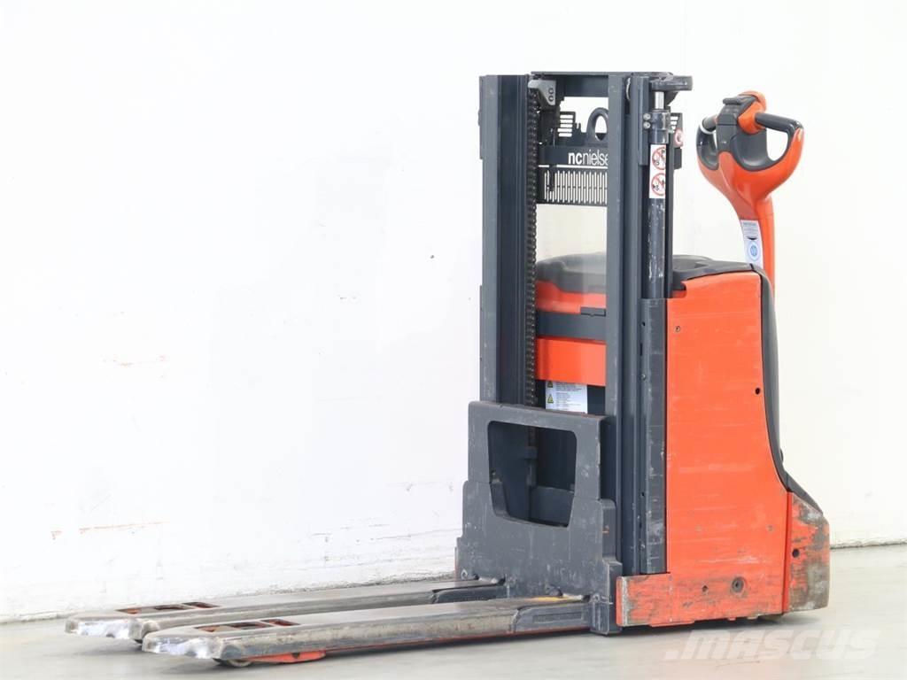 Linde D08/1160-00 معدات التكديس الجوالة