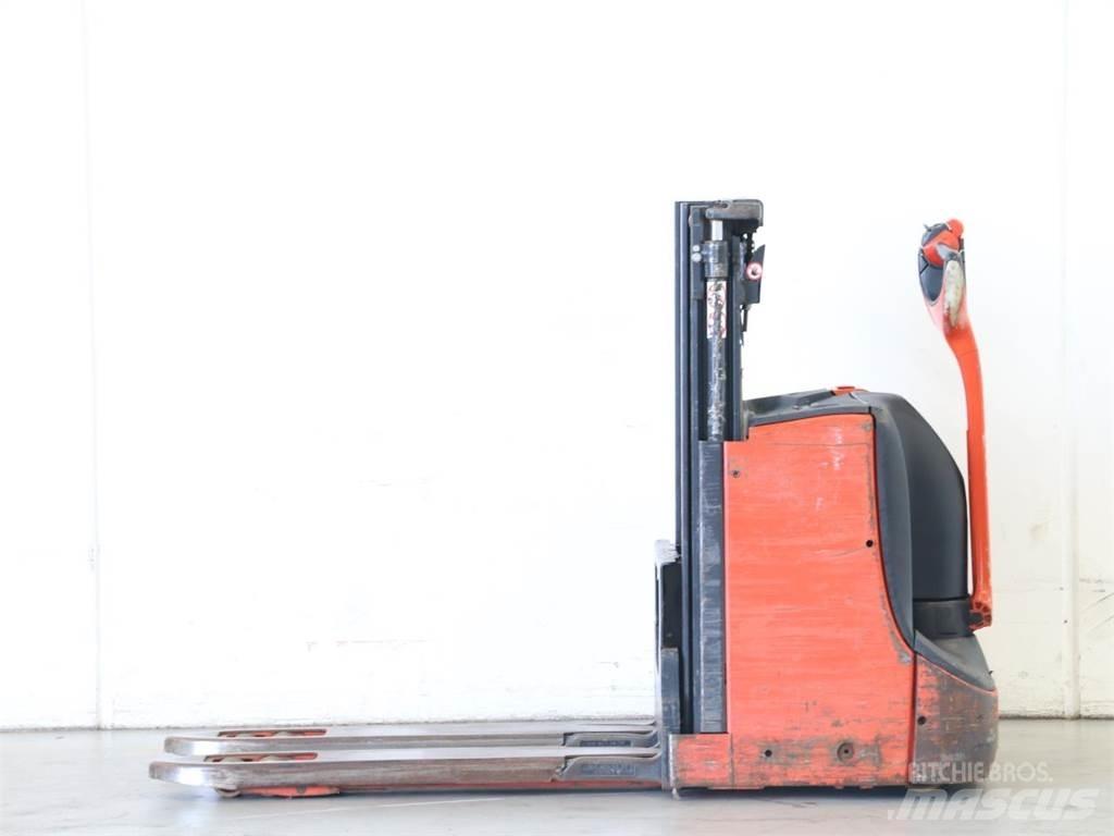 Linde D08/1160-00 معدات التكديس الجوالة