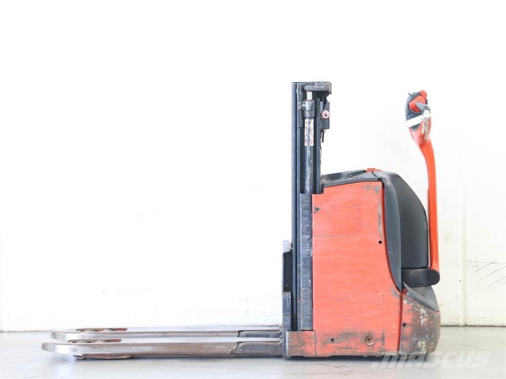 Linde D08/1160-00 معدات التكديس الجوالة