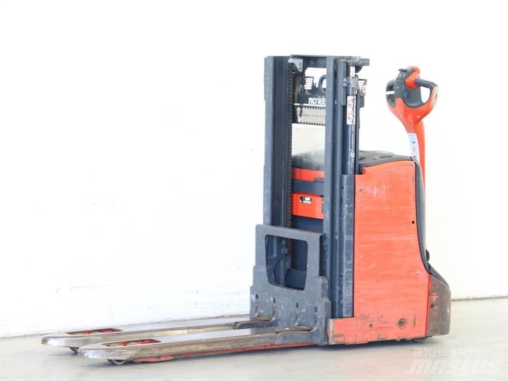 Linde D08/1160-00 معدات التكديس الجوالة