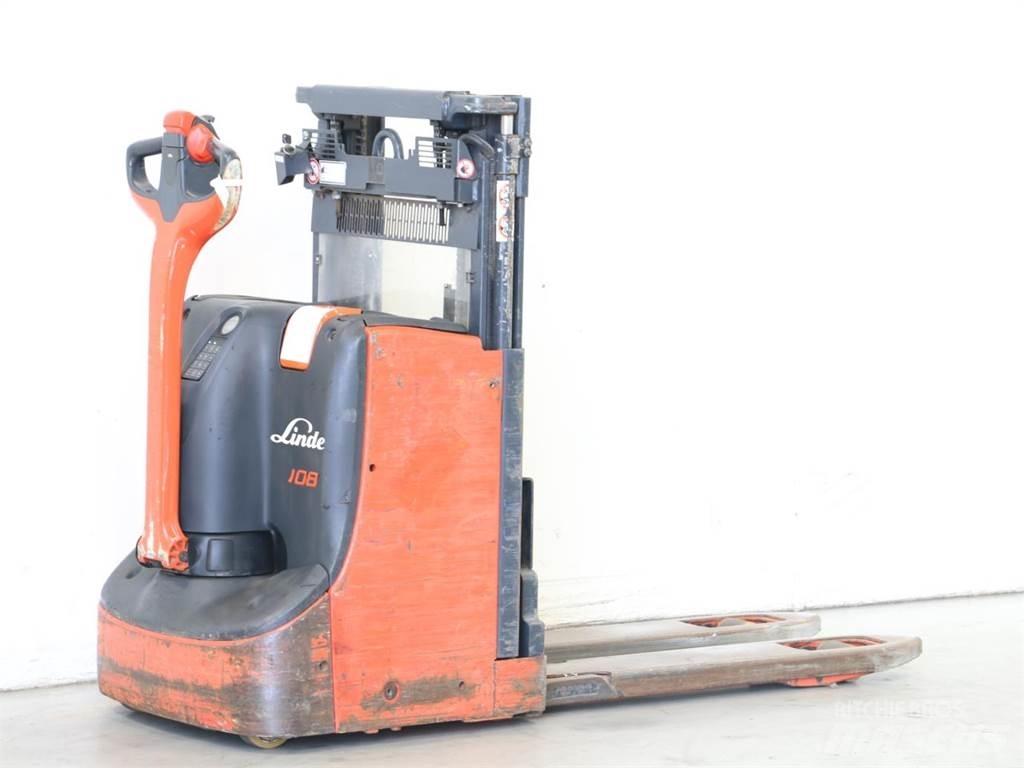 Linde D08/1160-00 معدات التكديس الجوالة
