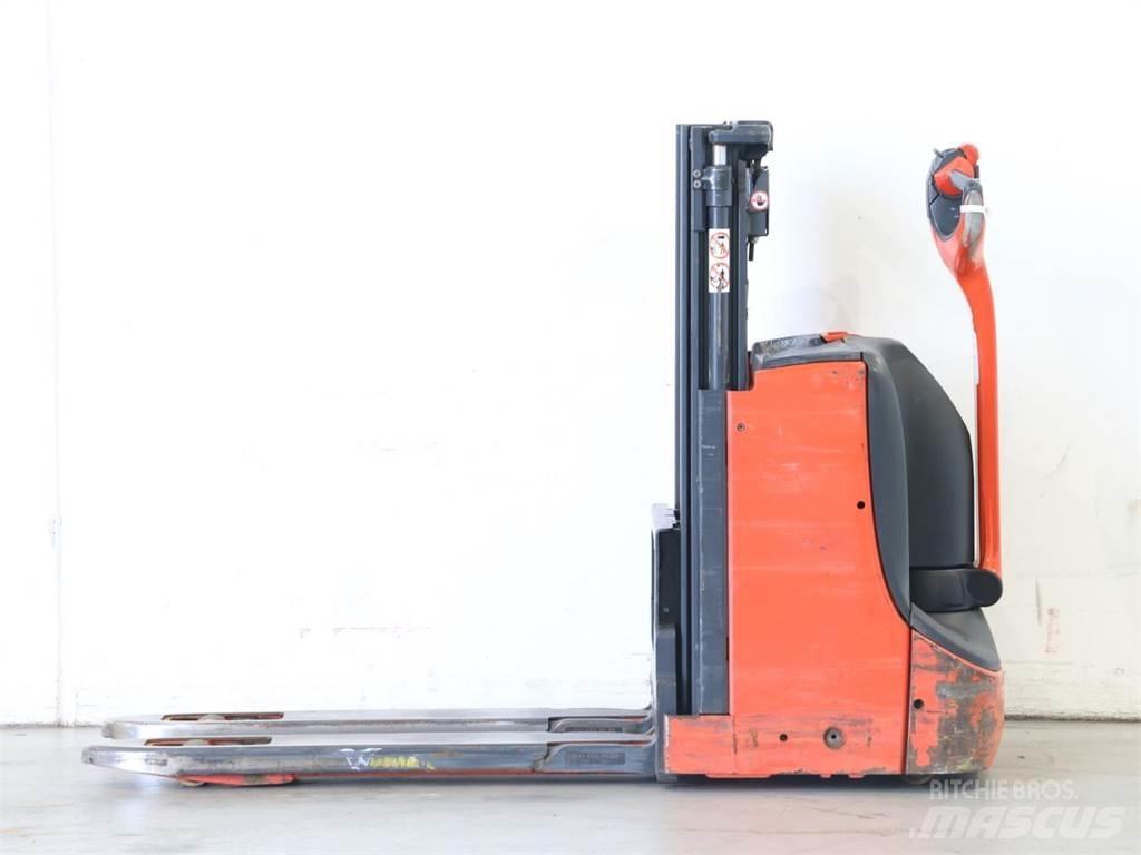 Linde D08/1160-00 معدات التكديس الجوالة