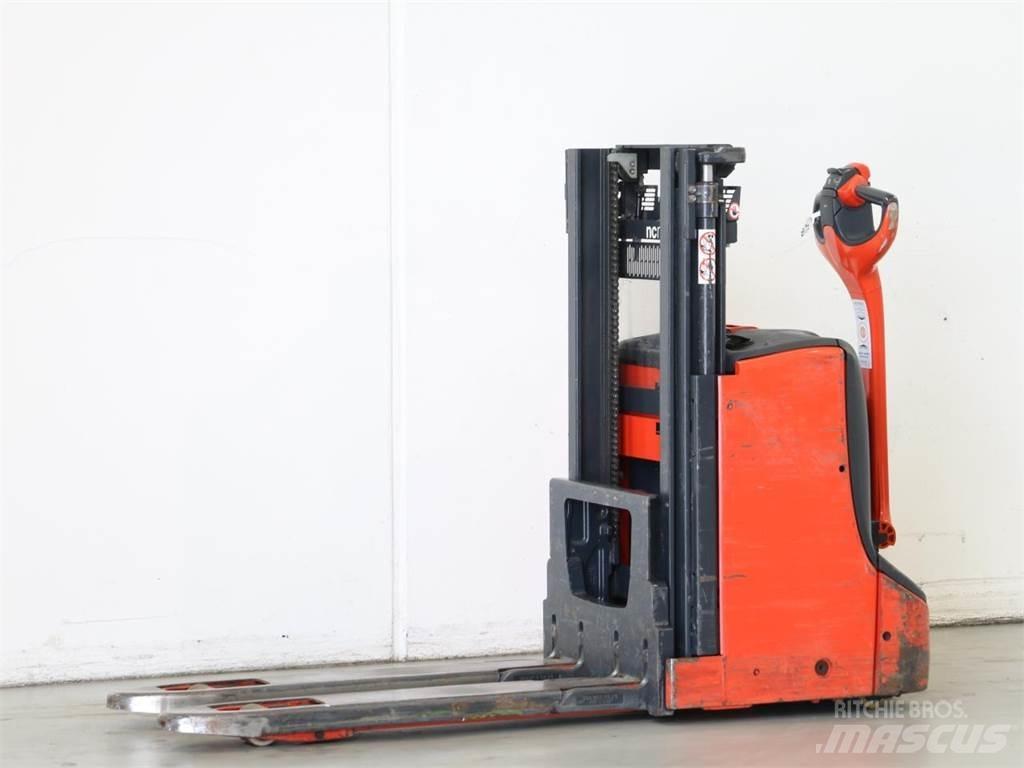 Linde D08/1160-01 معدات التكديس الجوالة