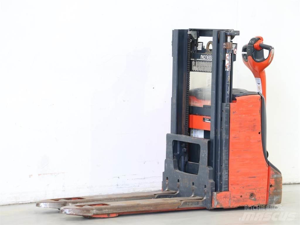 Linde D08/1160-01 معدات التكديس الجوالة