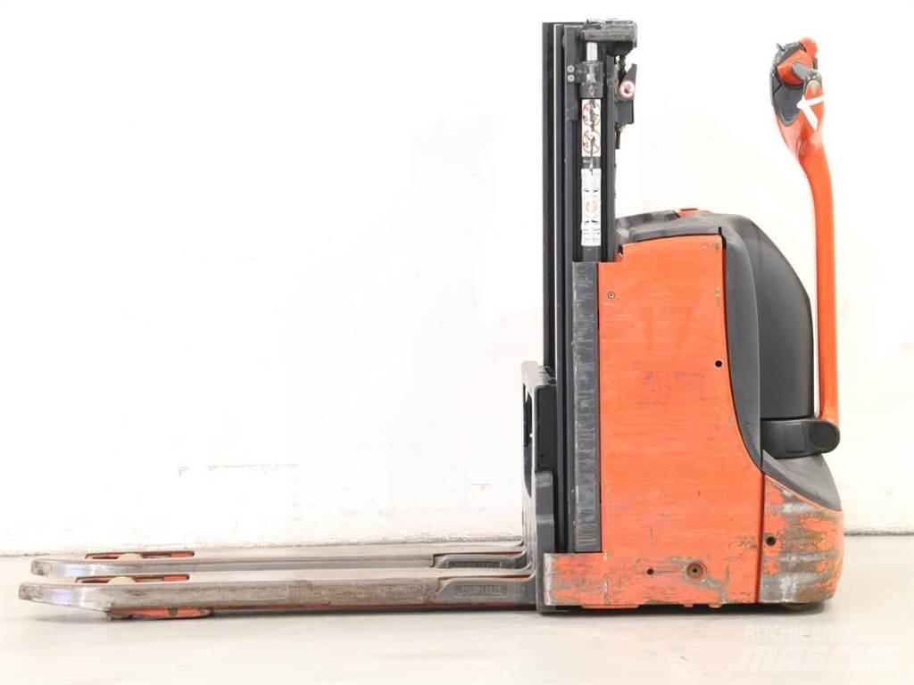 Linde D08/1160-01 معدات التكديس الجوالة