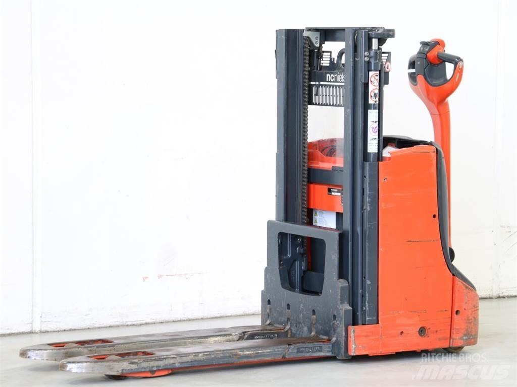 Linde D08/1160-01 معدات التكديس الجوالة