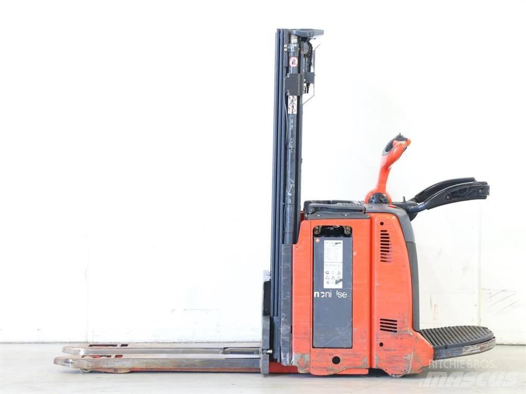 Linde D12AP/133 معدات التكديس الجوالة