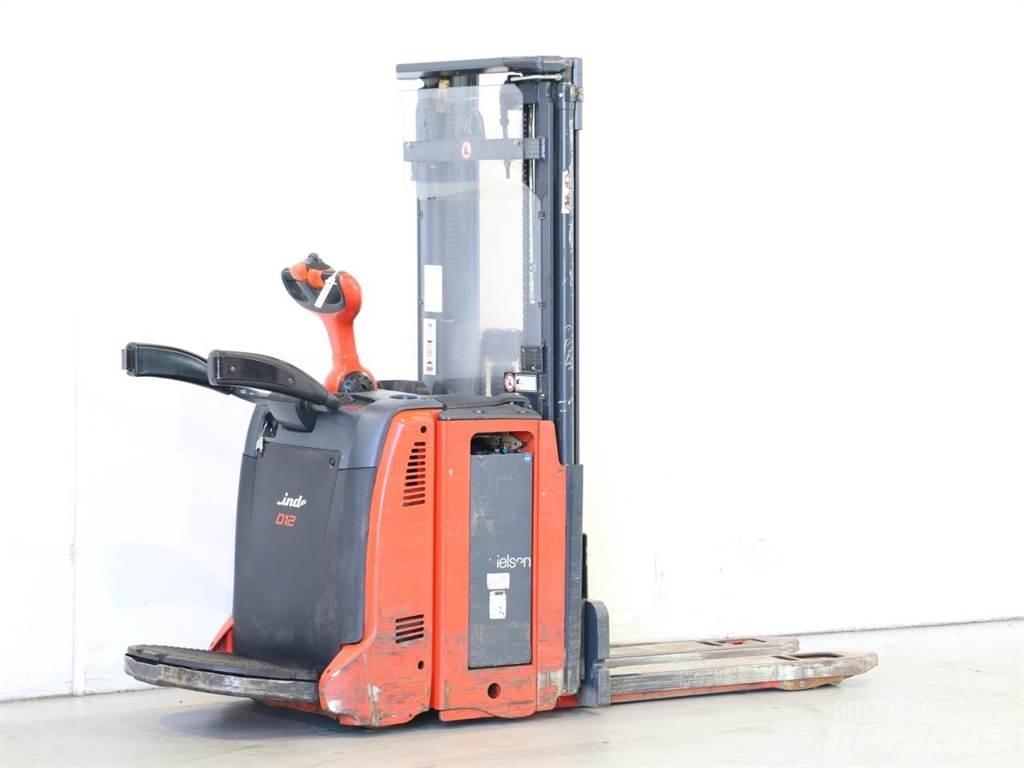 Linde D12AP/133 معدات التكديس الجوالة