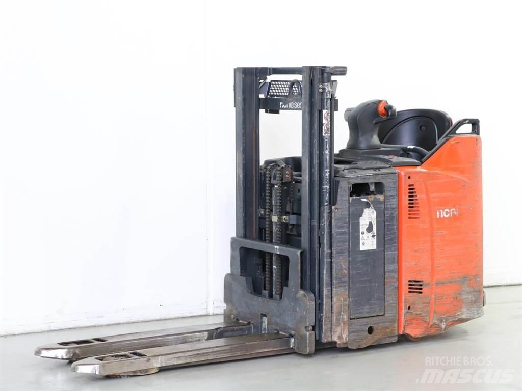 Linde D12HPSP/133 معدات التكديس الجوالة