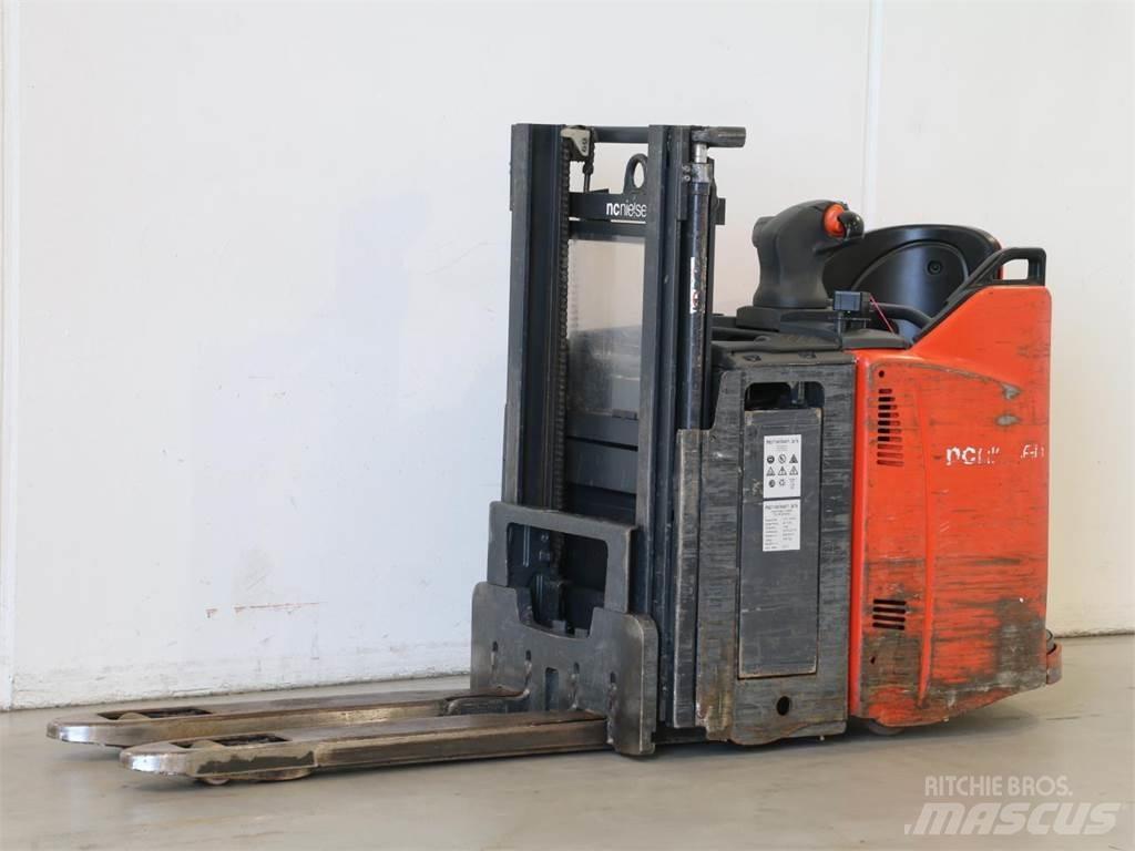 Linde D12HPSP/133 معدات التكديس الجوالة