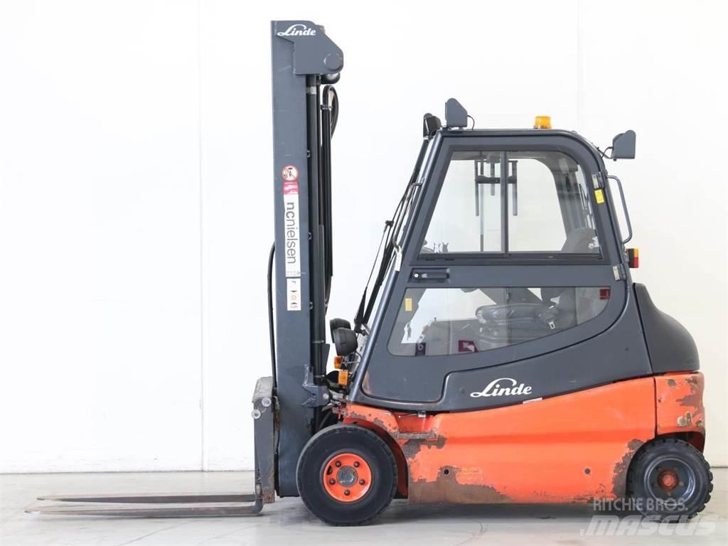 Linde E25/336-03 شاحنات ذات رافعات شوكية تعمل بالكهرباء